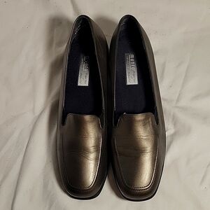 MUNRO Women’s Slip on Shoes Copper color comfort casual lightweight 7.5